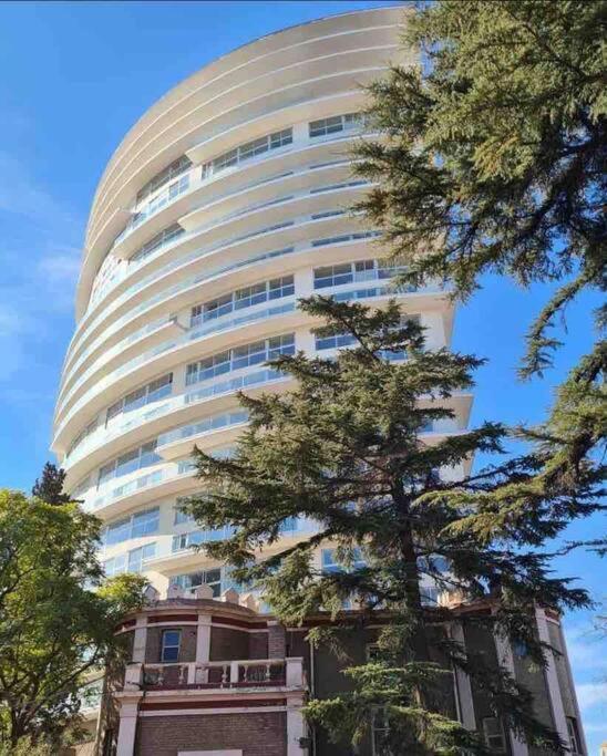 Lujoso Departamento En